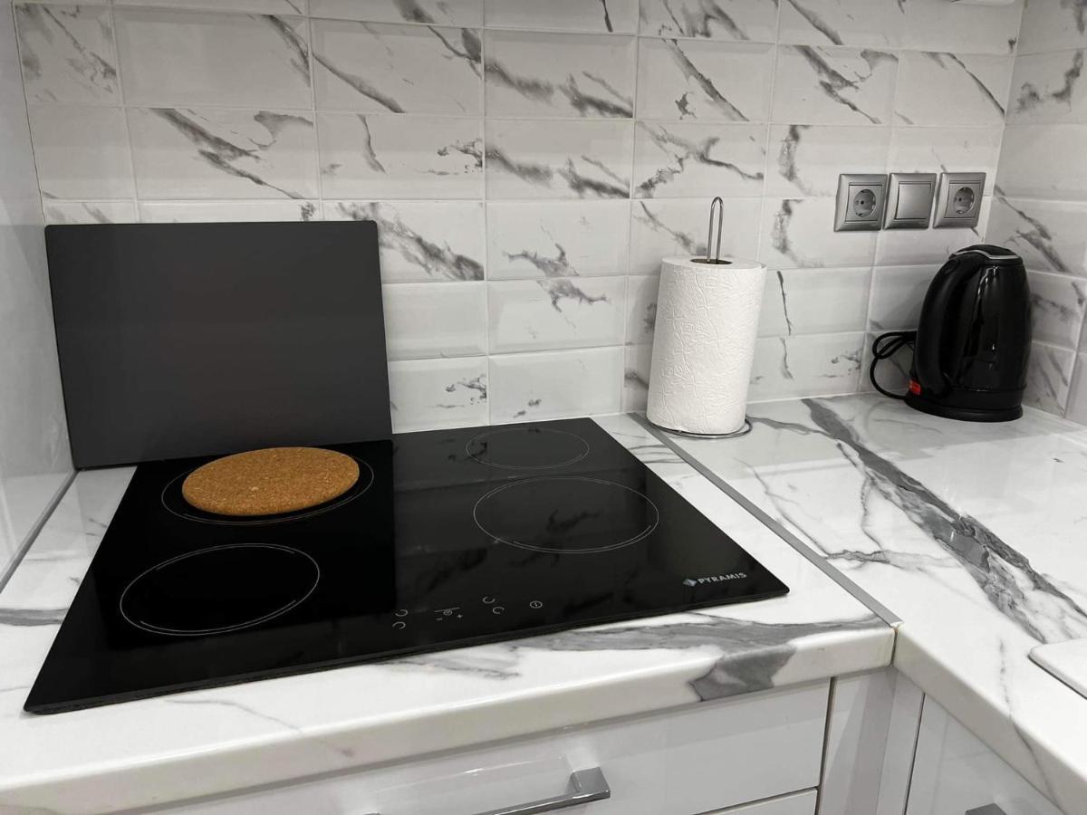 Atlantis Apartments Artemida  Ngoại thất bức ảnh