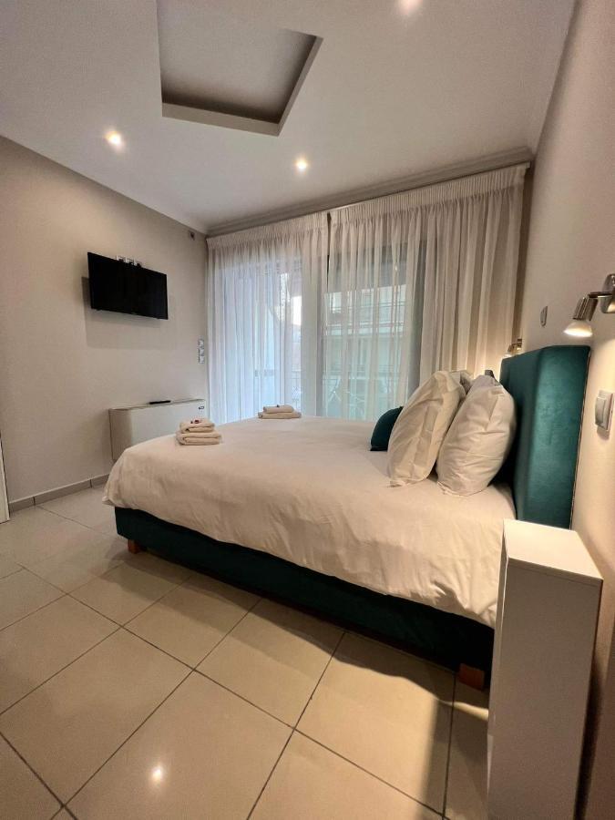 Atlantis Apartments Artemida  Ngoại thất bức ảnh