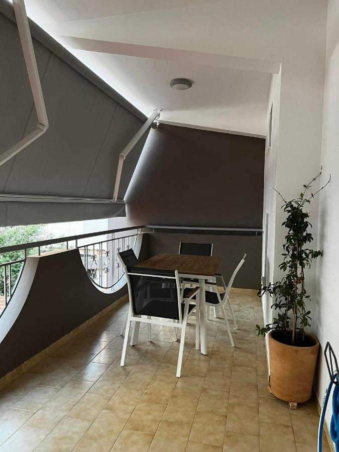 Atlantis Apartments Artemida  Ngoại thất bức ảnh